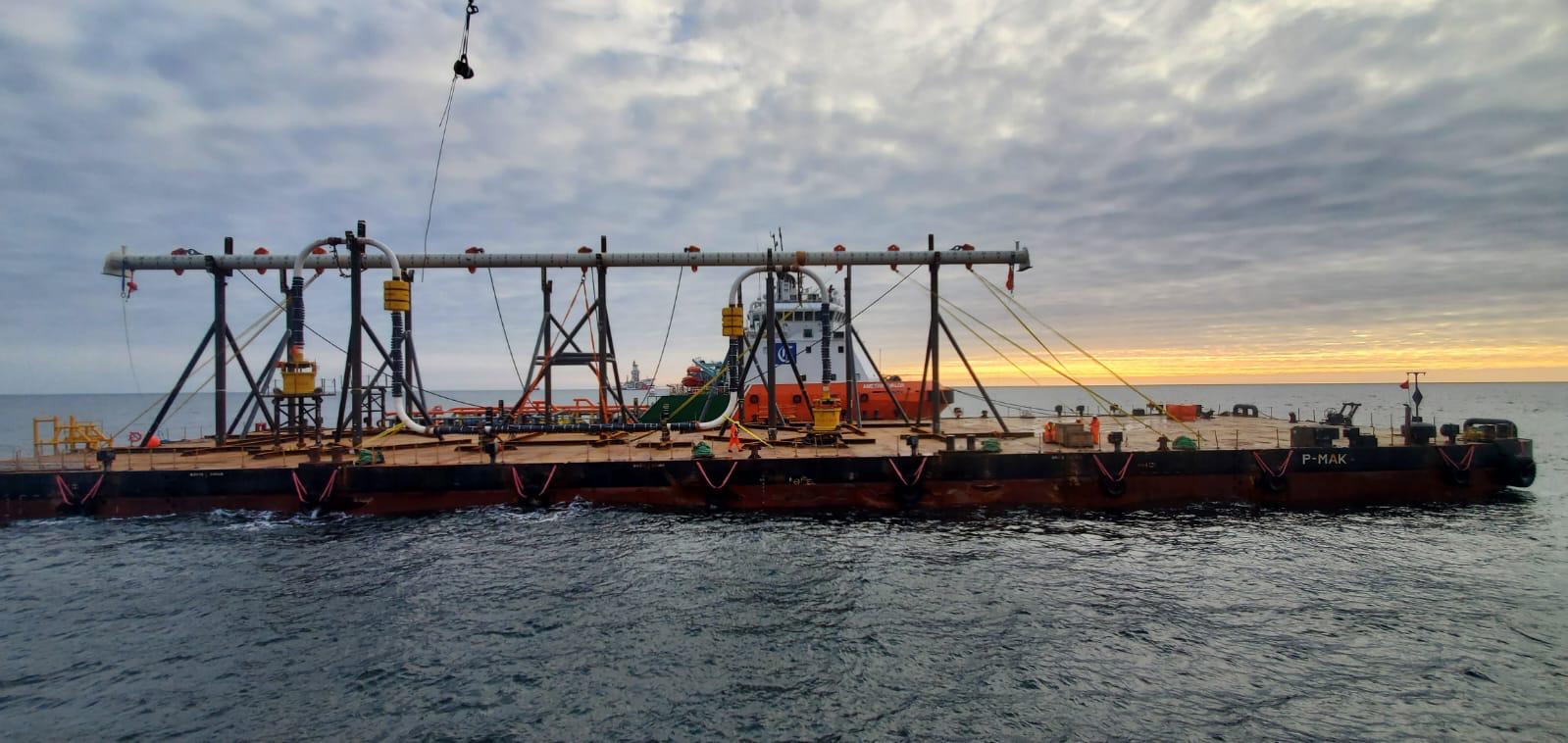 Cable-lay support spread on barge used for vessel suitability planning